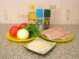 Кальмары с рисом и помидорами