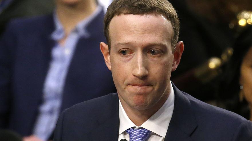 Крах Facebook: Цукерберг проигрывает иск за иском