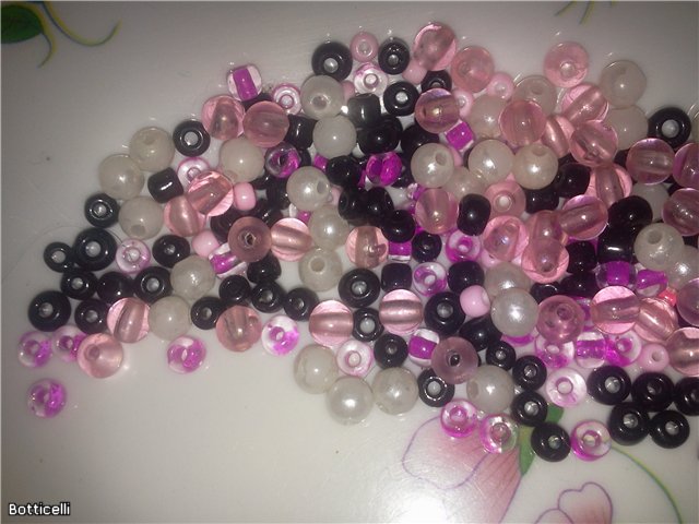 Воздушные бусы из бисера