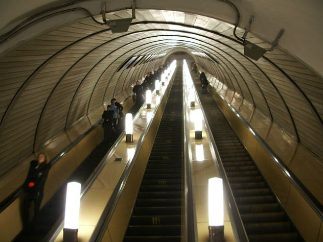 В Москве закроются три станции фиолетовой ветки метро