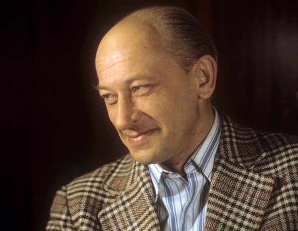 Евгений Евстигнеев стал первым мужем Галины Волчек Евгений Евстигнеев стал первым мужем Галины Волчек
