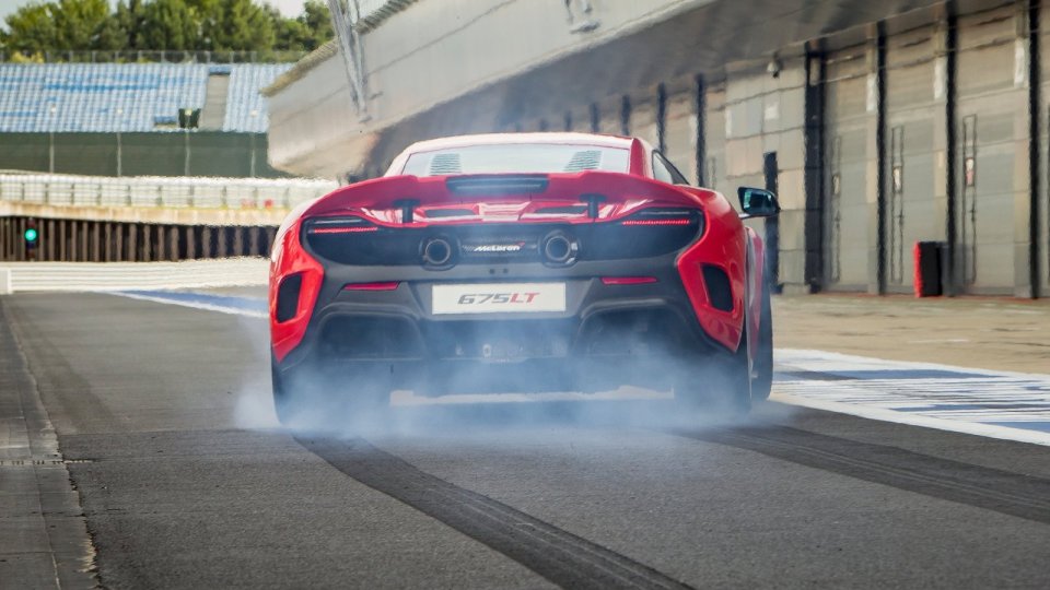 McLaren и BMW разработают совместные двигатели
