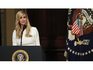 В кресло Трампа может сесть его дочь. Какую игру затеяла Иванка В кресло Трампа может сесть его дочь. Какую игру затеяла Иванка