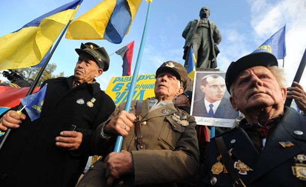 Украина на пути к явному фашизму?