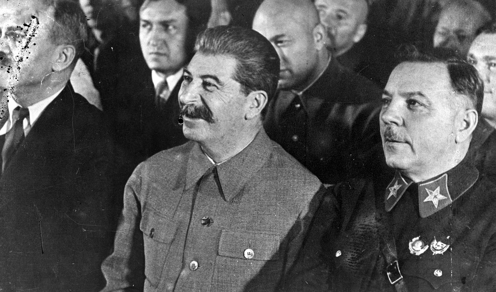 Почему Сталин создал советское кино по образцу Голливуда