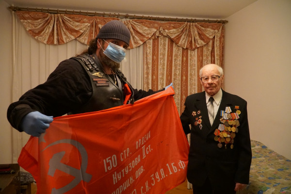 «Ночные Волки» провели акцию памяти в Германии и Севастополе (ВИДЕО)