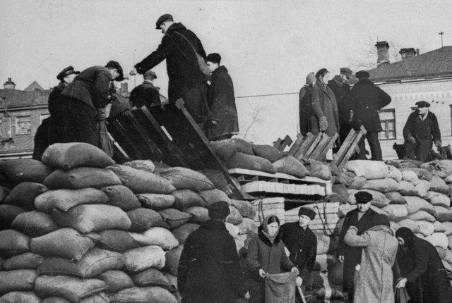 Арсений Зверев - министр финансов военного времени Арсений Зверев - министр финансов военного времени