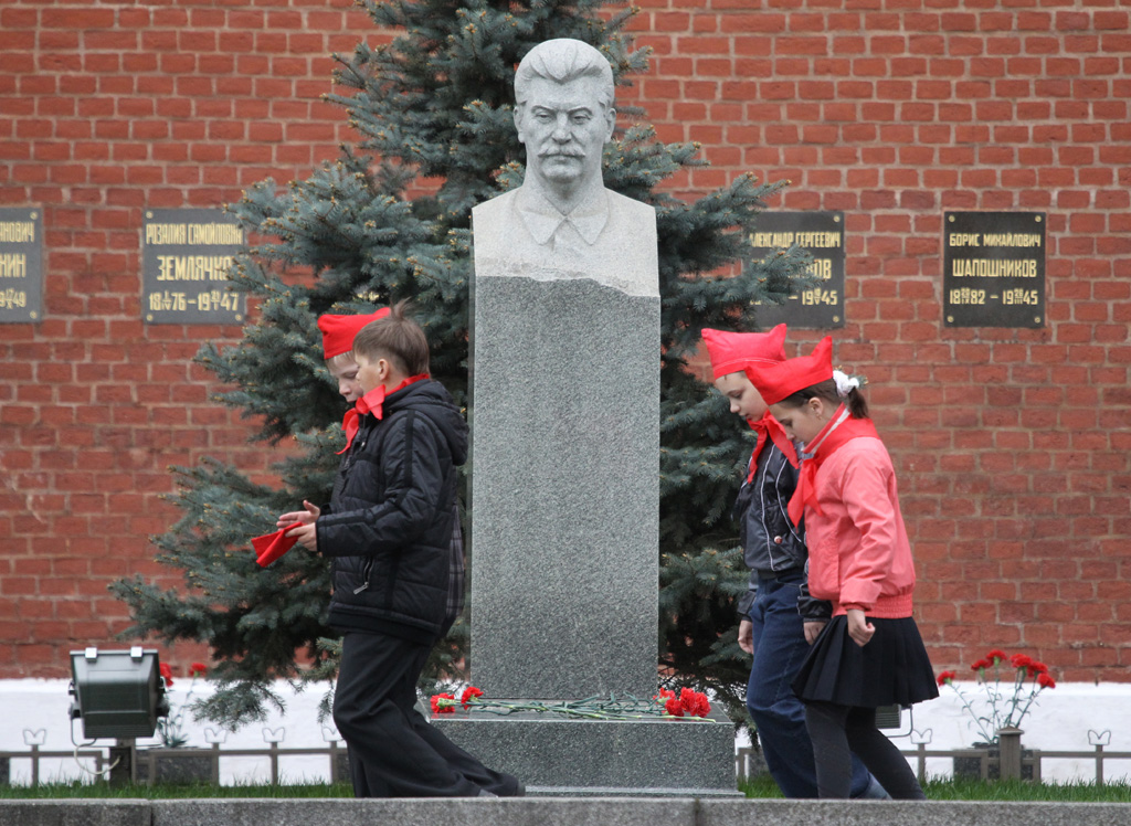 Евгений Спицын: Пока президент не поменяет экономический курс, Сталин будет набирать популярность год от года original.jpg#20868127105