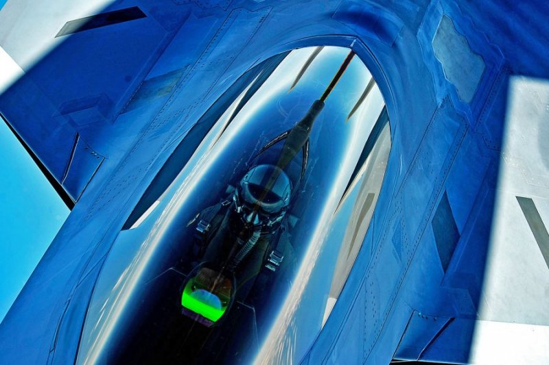 F-22 Raptor и реальные проблемы ВВС России