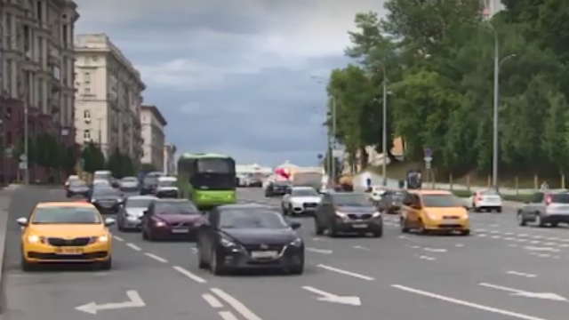 Таксистам-частникам могут упростить работу в России
