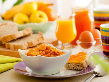 Как заставить себя завтракать по утрам