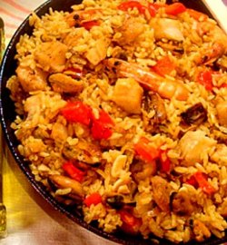 Паэлья с морепродуктами – испанский морской коктейль