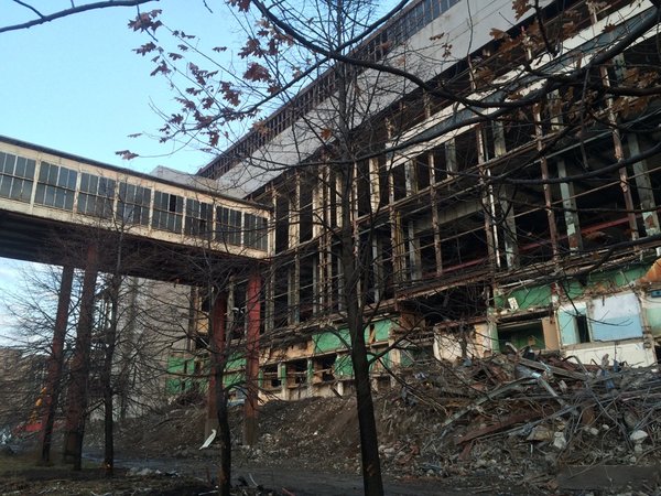 "Великий прорыв". Посторонним вход запрещен или как демонтировали завод ЗИЛ. "Великий прорыв". Посторонним вход запрещен или как демонтировали завод ЗИЛ.
