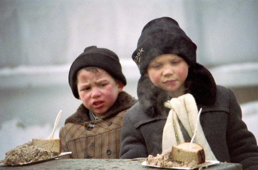 Рожденные после 90-х даже не могут представить, какая лавина бед сошла на головы их родителей