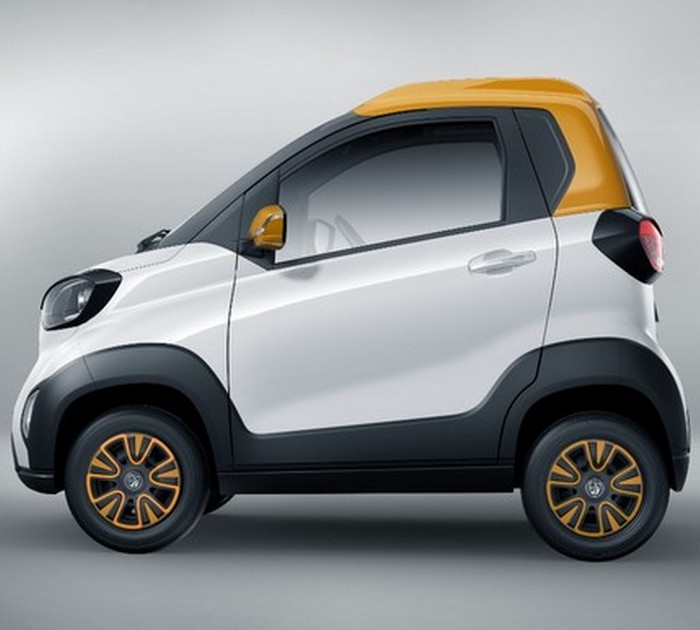 Baojun E100. Baojun E100.