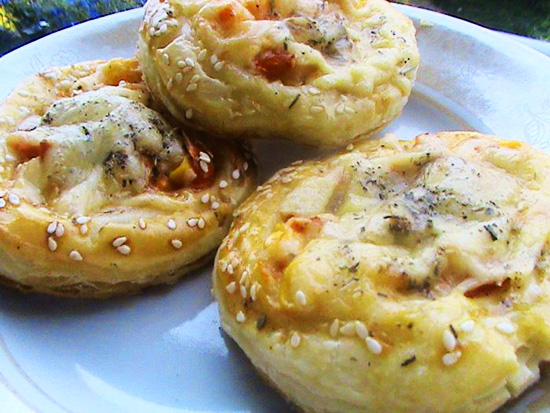 Маленькие пиццы Маленькие пиццы