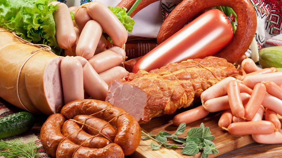 Заявление ВОЗ: переработанное мясо вызывает рак