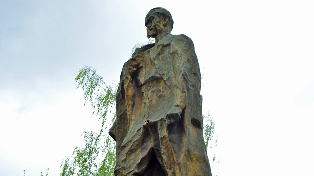 Во Владимирской области демонтировали памятник Феликсу Дзержинскому