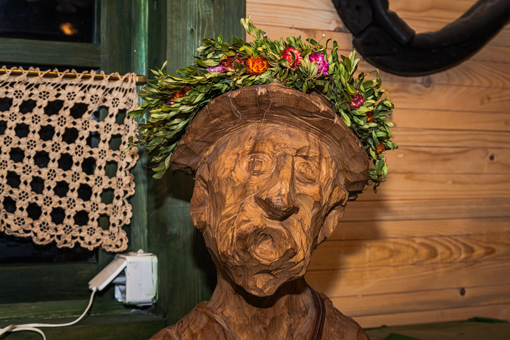 В Польше русских кормят из корыта... В Польше русских кормят из корыта...