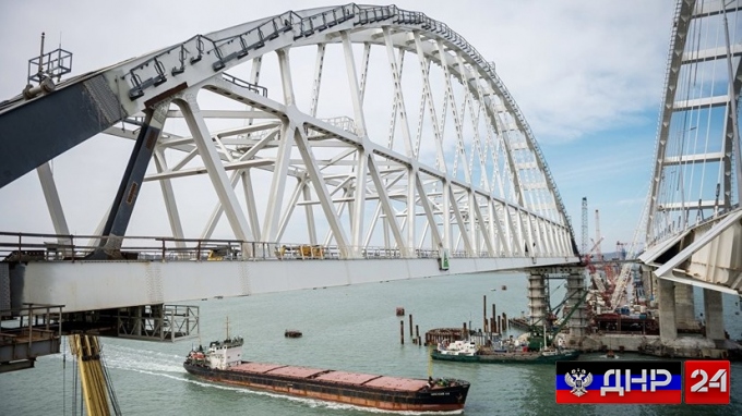 Украинские экстремисты заявили о намерении сделать всё, чтобы воспрепятствовать движению по Крымскому мосту