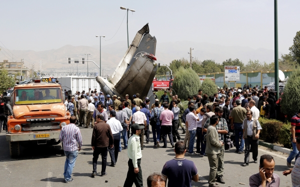 Из-за  режима санкций парк самолетов  Ирана  не обновлялся десятилетиями. Катастрофа Iran-140