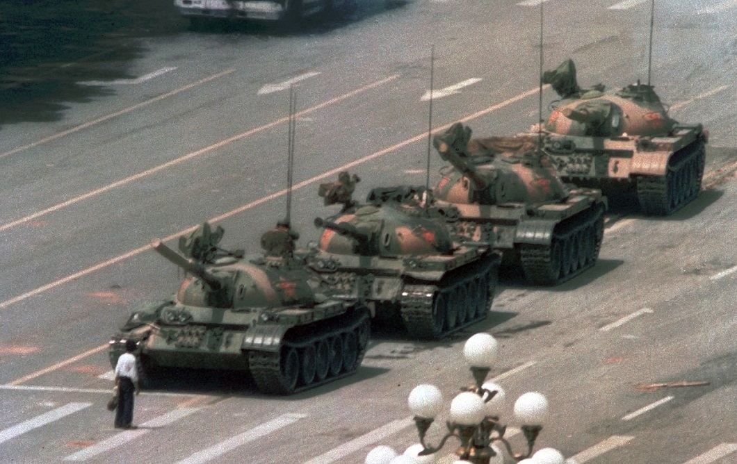Расстрел демонстрантов на площади Тяньаньмэнь 25 лет назад Tiananmen Square 1 Расстрел демонстрантов на площади Тяньаньмэнь 25 лет назад