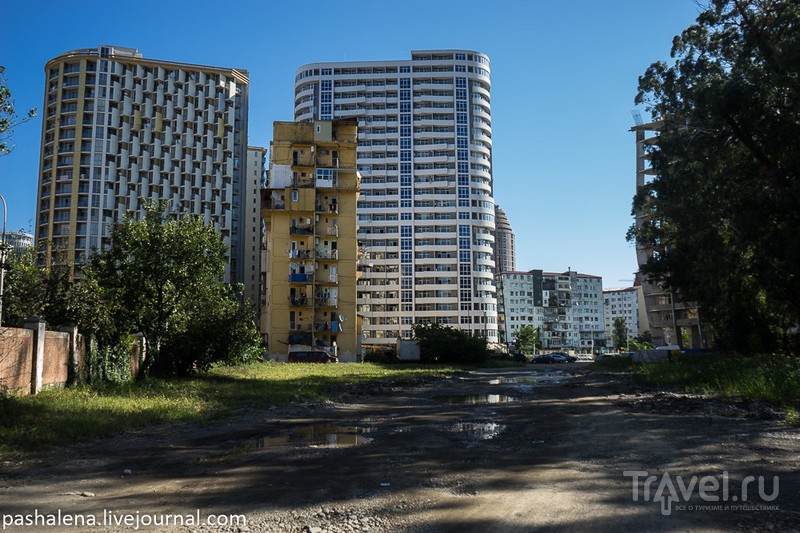 Непарадный Батуми, каким вы его ещё не видели Непарадный Батуми, каким вы его ещё не видели