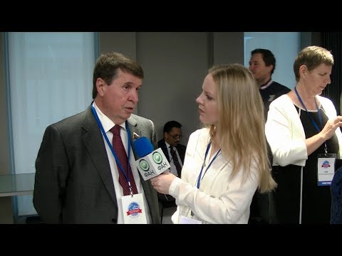 Глава «Русской Общины Крыма»: Украинцы не хотят говорить по-русски, но продолжают ехать в Россию