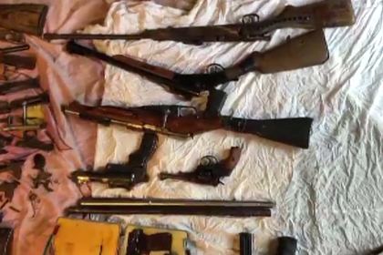 Оперативники ФСБ изъяли оружие времен Великой Отечественной войне