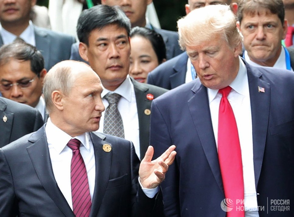 Трамп под колпаком у Путина. Шпионский фельетон Трамп под колпаком у Путина. Шпионский фельетон
