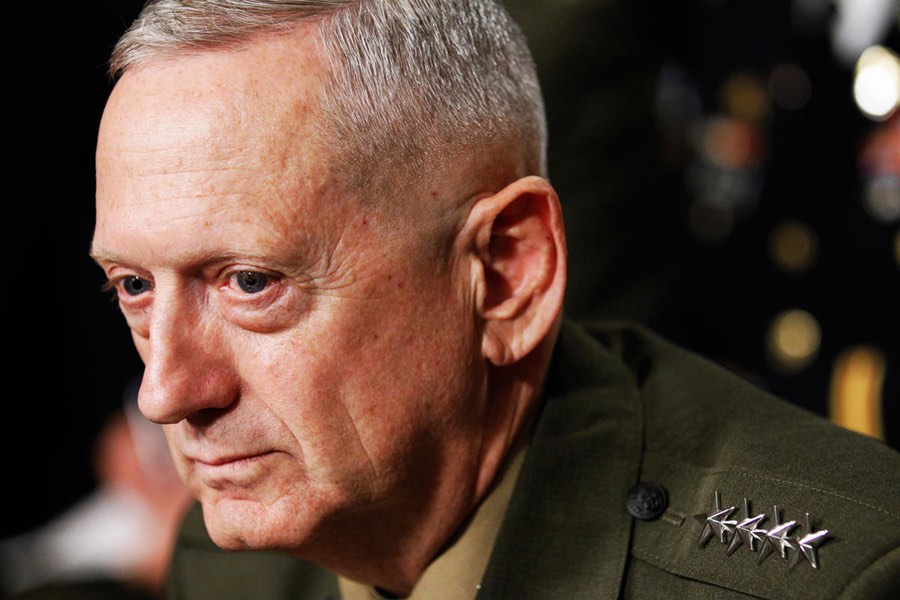 Уволенный министр обороны США громко хлопнул дверью Уволенный министр обороны США громко хлопнул дверью