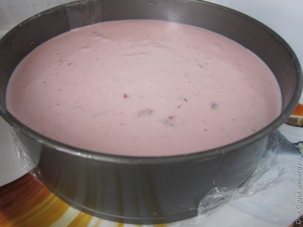Творожный торт с клубникой