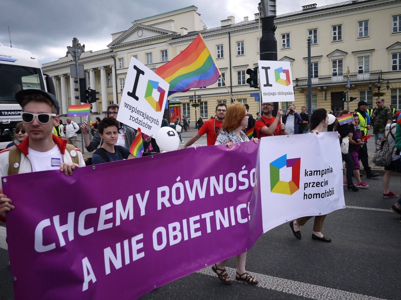 Gazeta Wyborcza: лидер Польши не исключил запрета пропаганды гомосексуализма — как в России