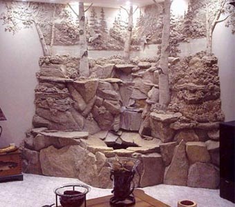 Комбинация камня и гипса в декоре стен