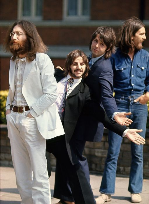 Кадры с фотосессии The Beatles для обложки к альбому Abbey Road theBeatles, обложка, альбом, фотосессия, кадры