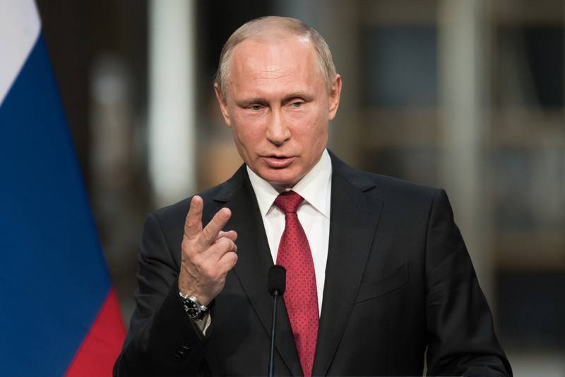 Путин мешает как либеральной, так и левой оппозиции Путин мешает как либеральной, так и левой оппозиции