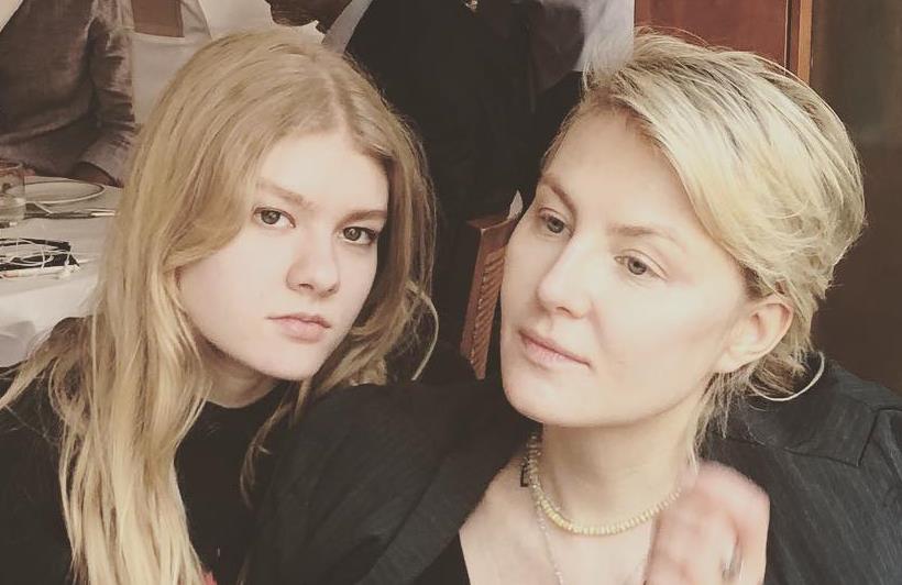 «Настоящая»: Рената Литвинова поделилась фото без макияжа