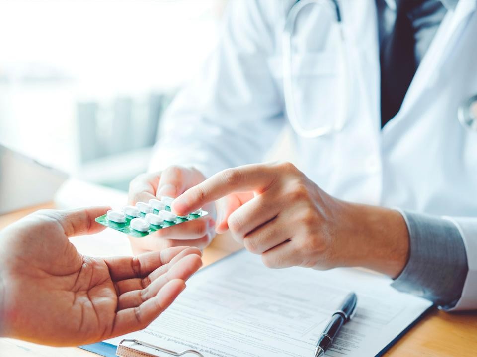 Эндокринолог Эрикенова: дефицит витамина D связан с ожирением