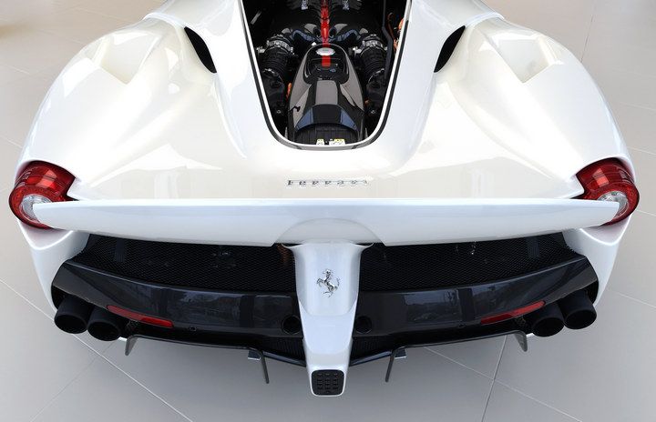 Десятка потрясающих автомобилей Ferrari Десятка потрясающих автомобилей Ferrari ferrati, автодизайн, автоистория, автоспорт, гонки, гоночный автомобиль, спорткар, суперкар