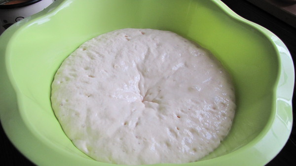 Куличи и пасхальный венок