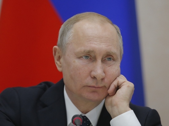 Путин призвал заменить «Википедию» Путин призвал заменить «Википедию»
