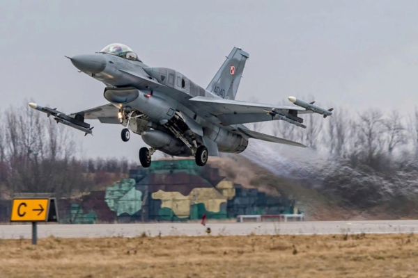 США обвинили Россию в атаке средствами РЭБ на свою военную авиацию в Польше