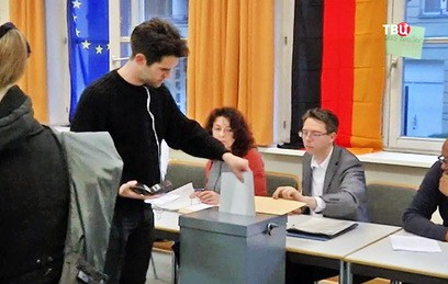 Кандидаты на пост канцлера Германии начали голосовать на выборах