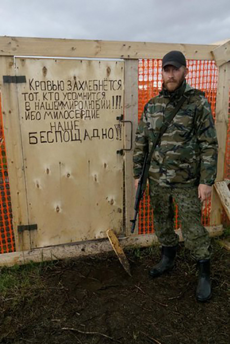 Максим Колганов на тактическом стрельбище в Молькино