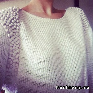 Свежие образы со свитерами oversize Свежие образы со свитерами oversize