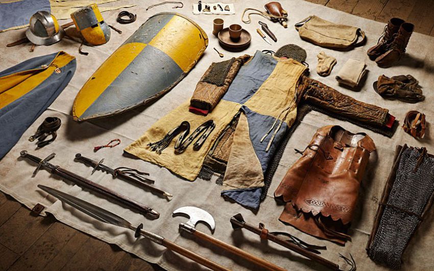 Ammunition and clothing British soldier warrior, ammunition