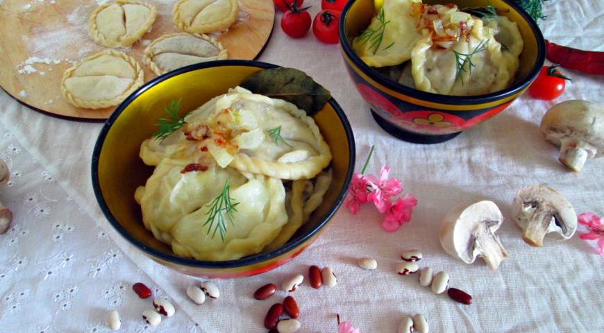 Постные вареники с двойной начинкой. Шаг 12 Постные вареники с двойной начинкой. Шаг 12