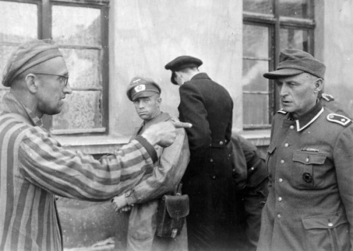Хроникальные фотографии из фашистских лагерей смерти, которые были сделаны после освобождения Концлагерь (фото). Самые страшные фотографии из фашистских лагерей смерти
