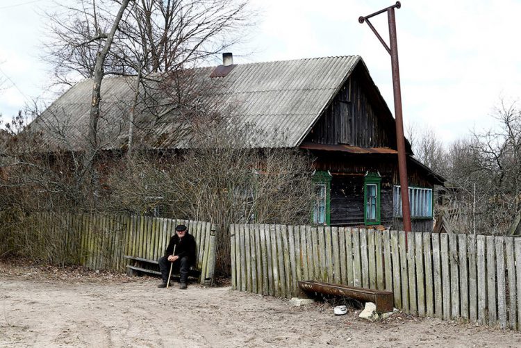Этому дедушке из Чернобыля 90 лет, и у него есть один секрет!