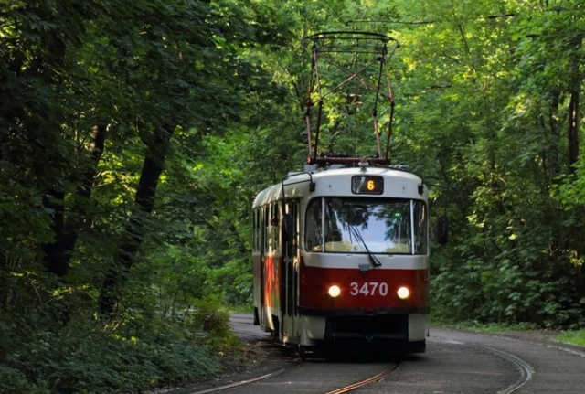 Сбой в движении трамваев произошел на севере Москвы